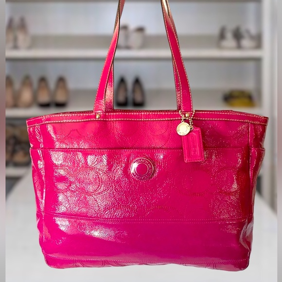 Coach Handbags - Coach tote set w/matching wallet and dust bag  Incredible! Extra large EUC